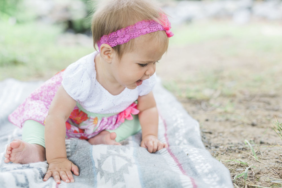 Silver Spring park family session captured by Megan Ann Photography | www.meganannphoto.com